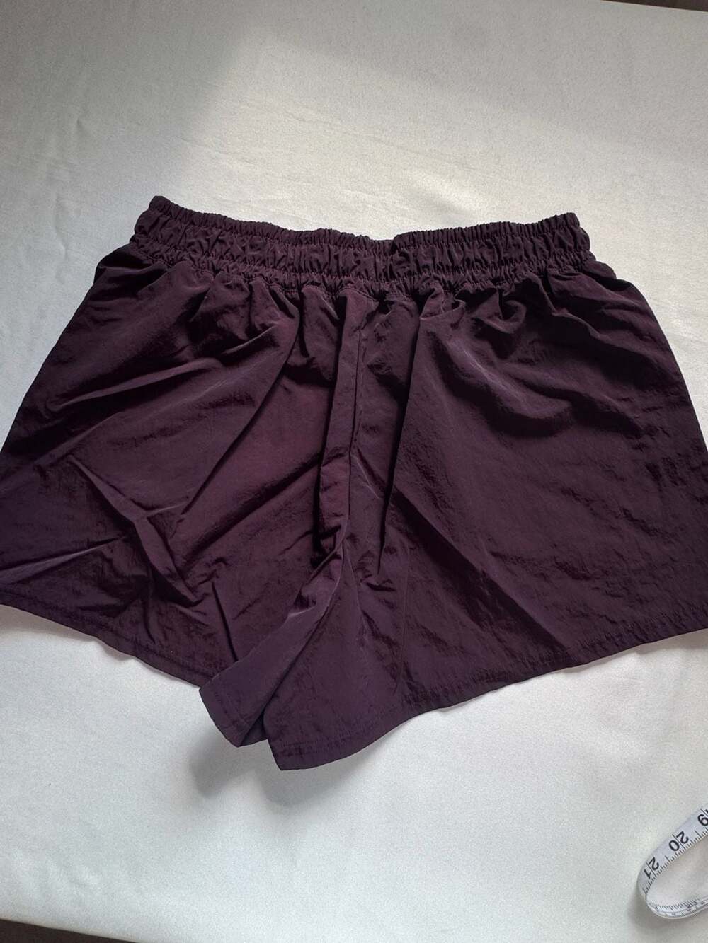 Gymshark Women’s Small Plum Running Athletic Shorts Dry Fit Pockets Buckle Waist - Picture 7 of 9